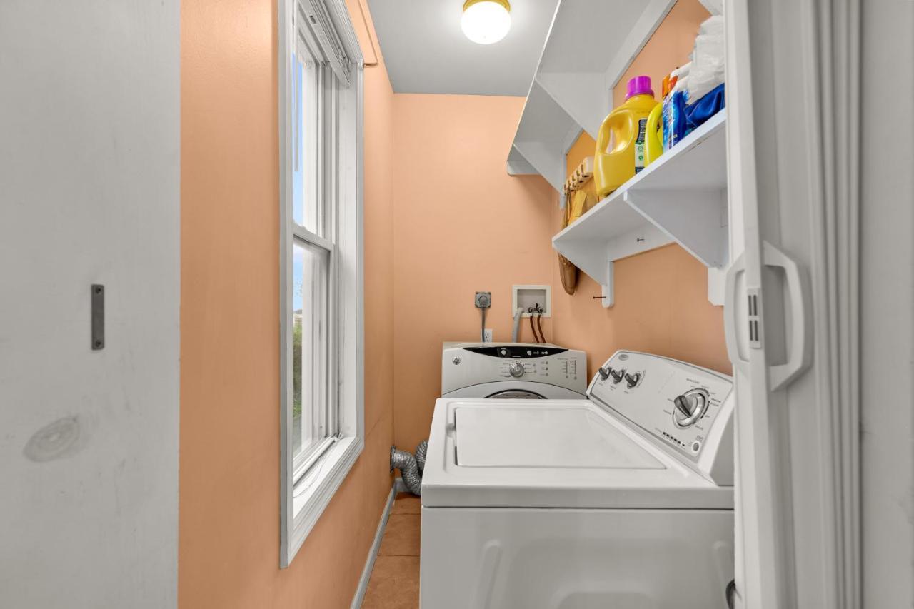 The Pink Room Near Yale Hospital/Bridegport Bridgeport Exterior foto